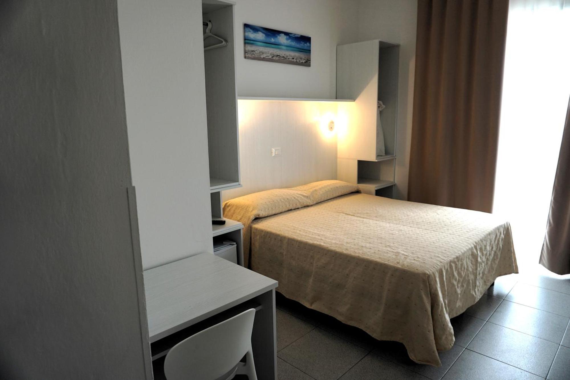 Hotel Ideal Sottomarina Exterior foto